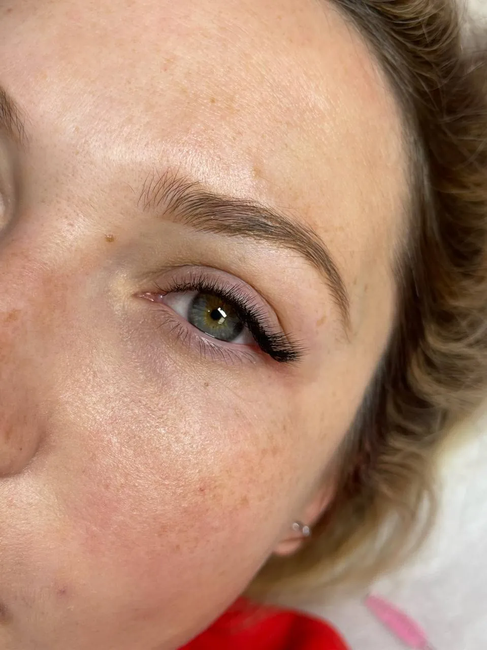 Natural classic lash extensions close-up, DEEPINLASH Gravesend Brooklyn